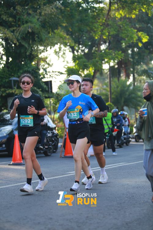 Race photo from Isoplus Run 2024 Surabaya