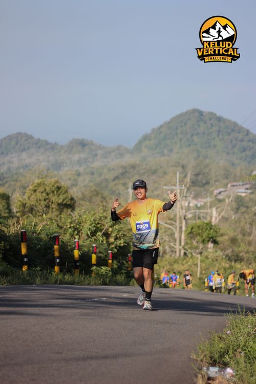 Race photo from Kelud Vertical Challenge 2024