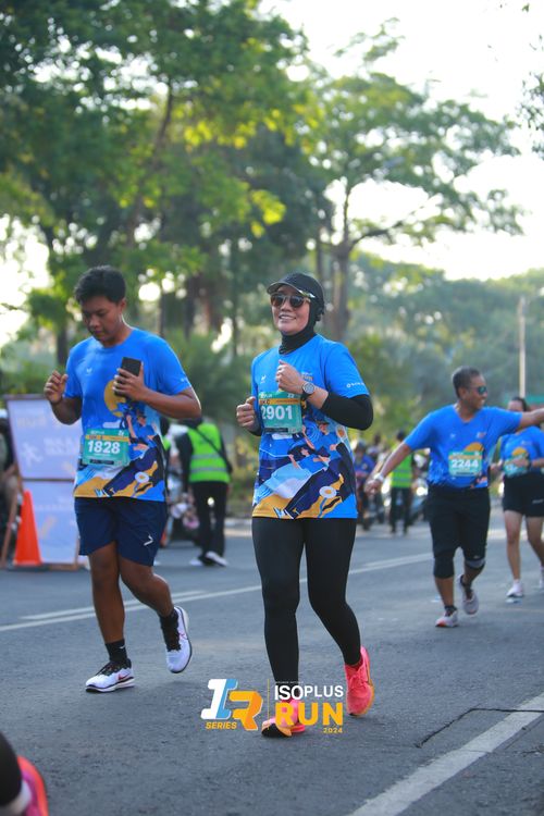 Race photo from Isoplus Run 2024 Surabaya