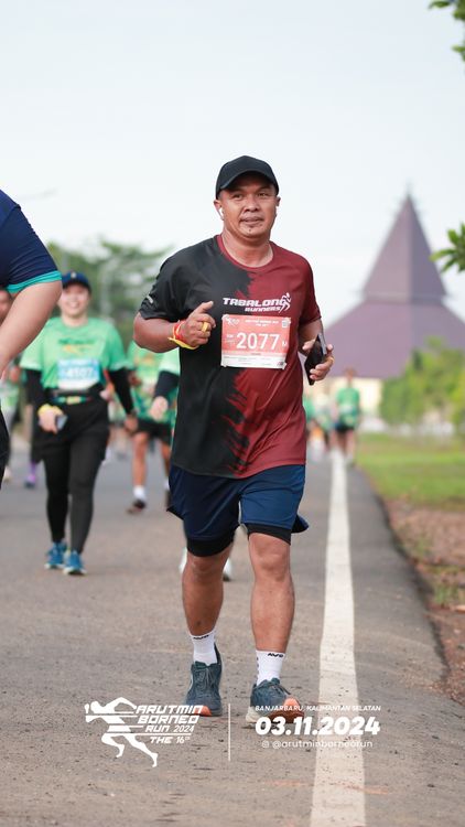 Race photo from Arutmin Borneo Run 2024