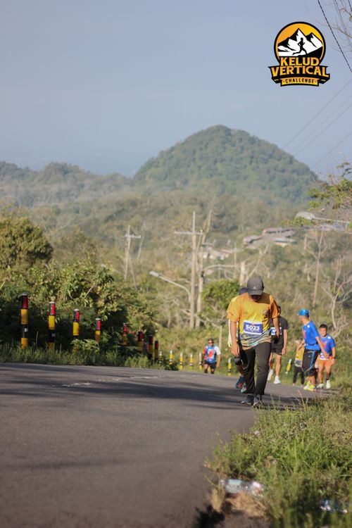 Race photo from Kelud Vertical Challenge 2024