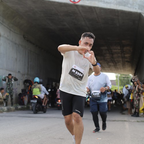 Race photo from KEDIRI HALF MARATHON 2026