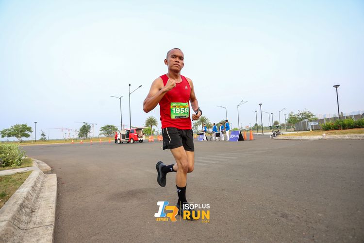 Race photo from ISOPlus Run 2024 Jakarta
