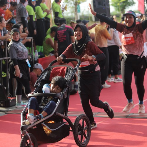 Race photo from KEDIRI HALF MARATHON 2026