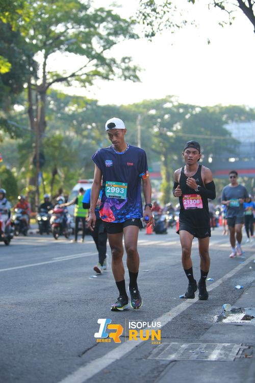 Race photo from Isoplus Run 2024 Surabaya