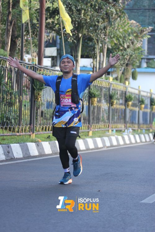 Race photo from Isoplus Run 2024 Surabaya