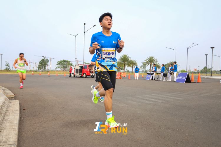 Race photo from ISOPlus Run 2024 Jakarta