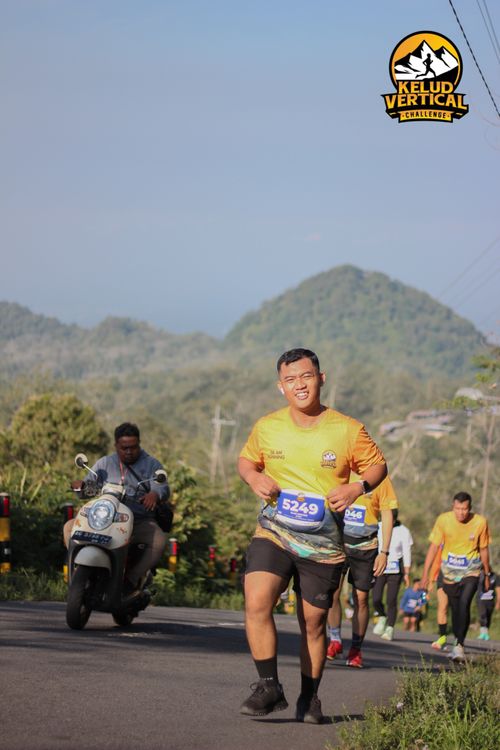 Race photo from Kelud Vertical Challenge 2024