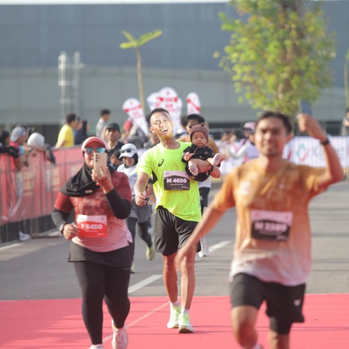Race photo from KEDIRI HALF MARATHON 2026
