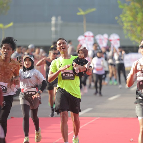 Race photo from KEDIRI HALF MARATHON 2026