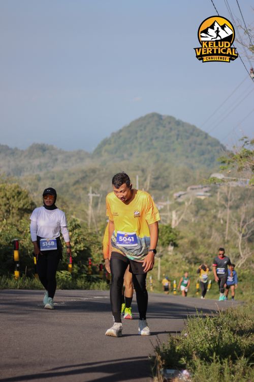 Race photo from Kelud Vertical Challenge 2024
