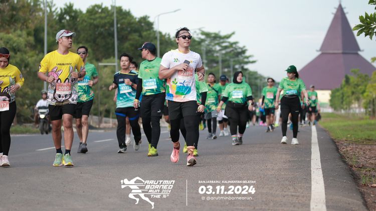 Race photo from Arutmin Borneo Run 2024