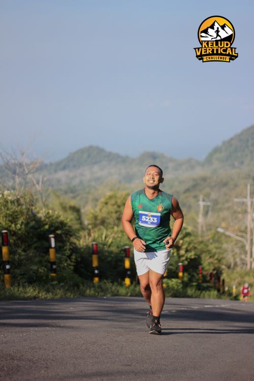 Race photo from Kelud Vertical Challenge 2024