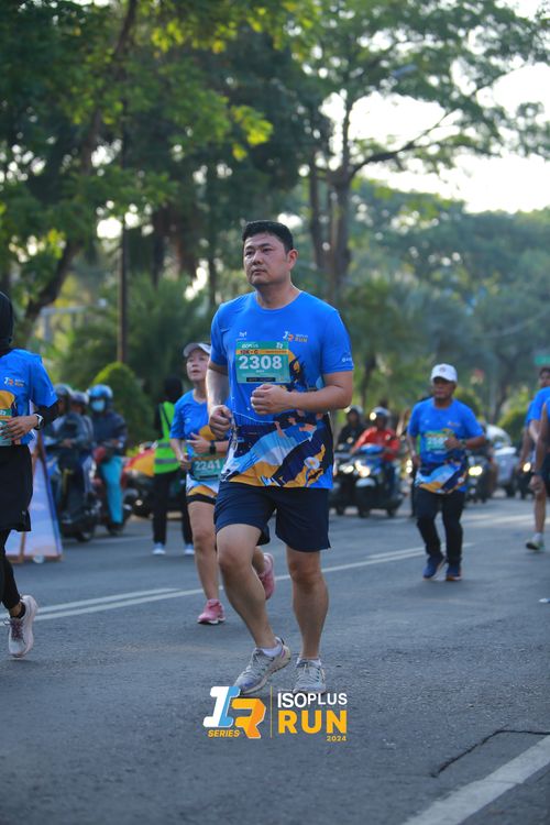 Race photo from Isoplus Run 2024 Surabaya