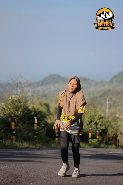 Race photo from Kelud Vertical Challenge 2024