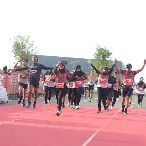 Race photo from KEDIRI HALF MARATHON 2026