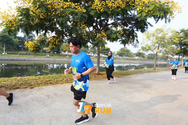 Race photo from ISOPlus Run 2024 Jakarta