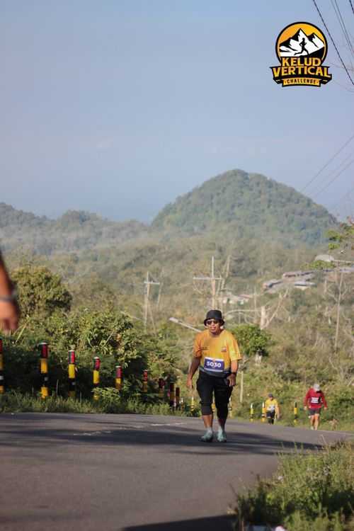 Race photo from Kelud Vertical Challenge 2024