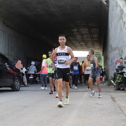 Race photo from KEDIRI HALF MARATHON 2026