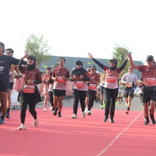 Race photo from KEDIRI HALF MARATHON 2026