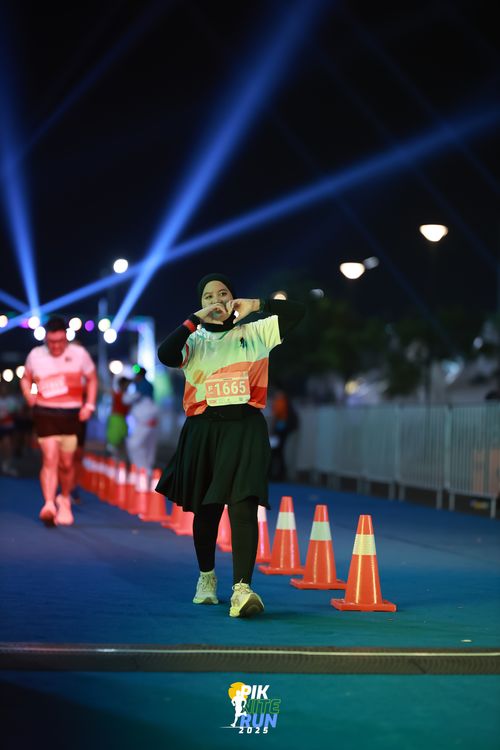Race photo from PIK NITE RUN 2025