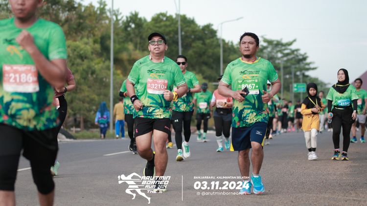 Race photo from Arutmin Borneo Run 2024