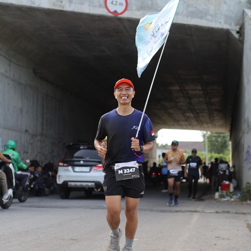 Race photo from KEDIRI HALF MARATHON 2026