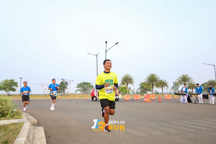 Race photo from ISOPlus Run 2024 Jakarta