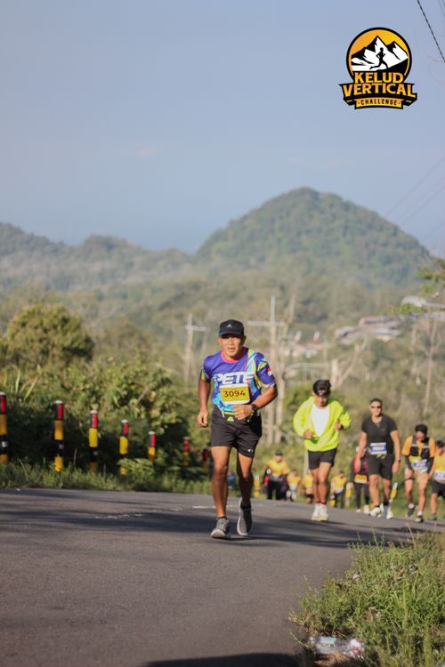 Race photo from Kelud Vertical Challenge 2024