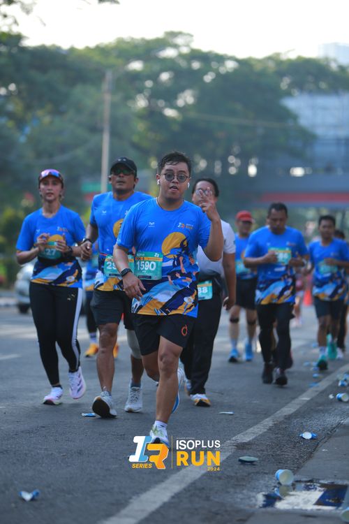 Race photo from Isoplus Run 2024 Surabaya