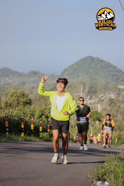 Race photo from Kelud Vertical Challenge 2024