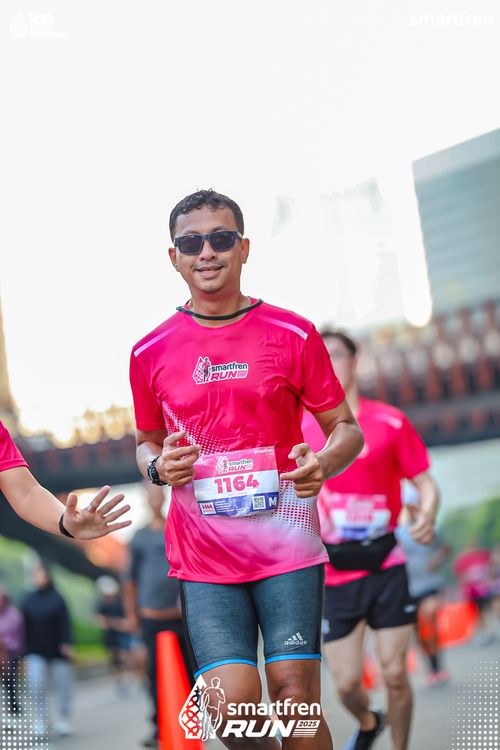 Race photo from Smartfren Run 2025 