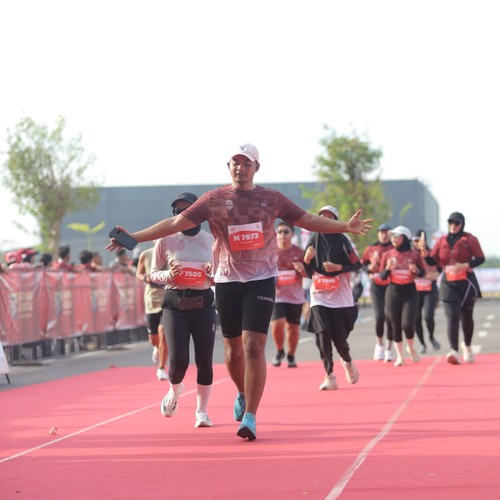 Race photo from KEDIRI HALF MARATHON 2026