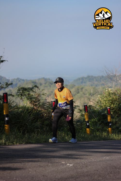 Race photo from Kelud Vertical Challenge 2024