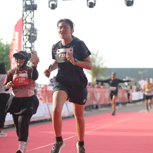 Race photo from KEDIRI HALF MARATHON 2026