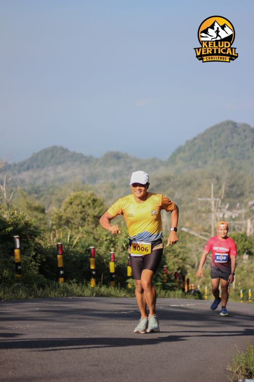 Race photo from Kelud Vertical Challenge 2024