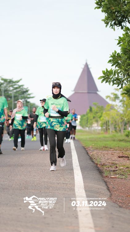Race photo from Arutmin Borneo Run 2024