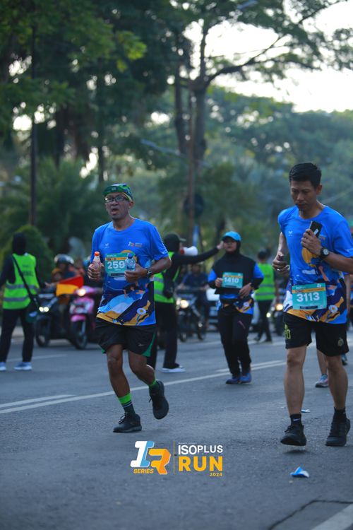 Race photo from Isoplus Run 2024 Surabaya
