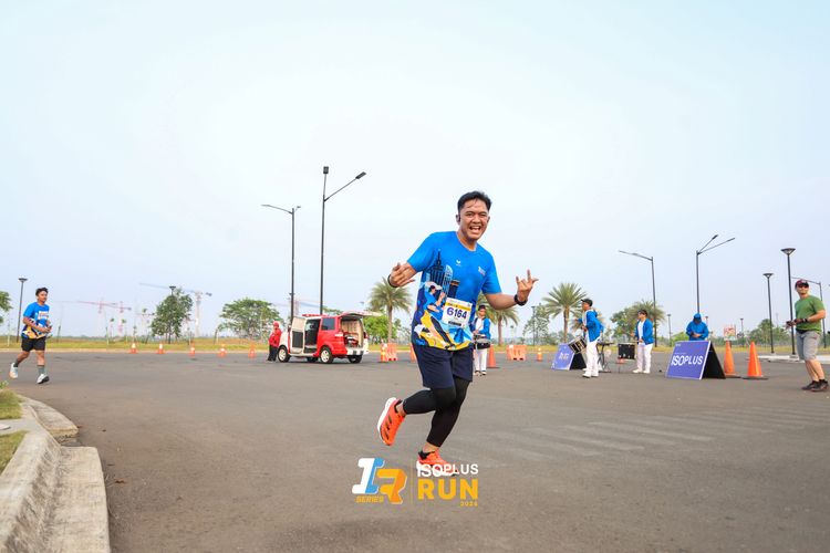Race photo from ISOPlus Run 2024 Jakarta