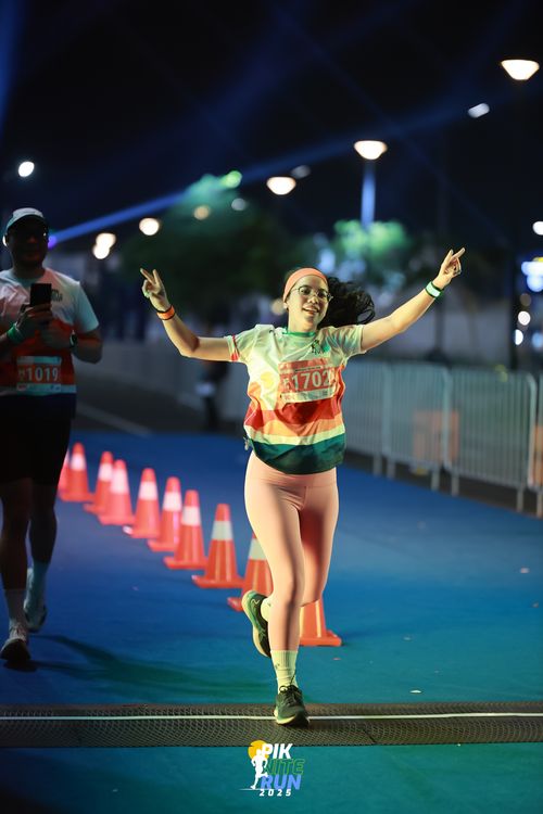 Race photo from PIK NITE RUN 2025