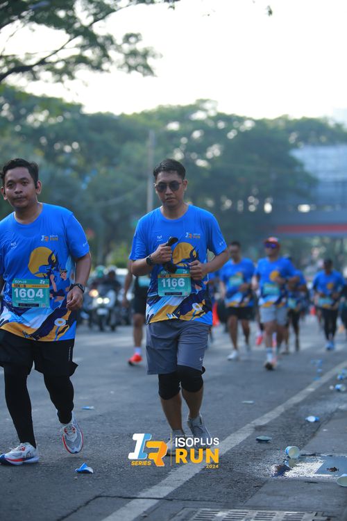 Race photo from Isoplus Run 2024 Surabaya