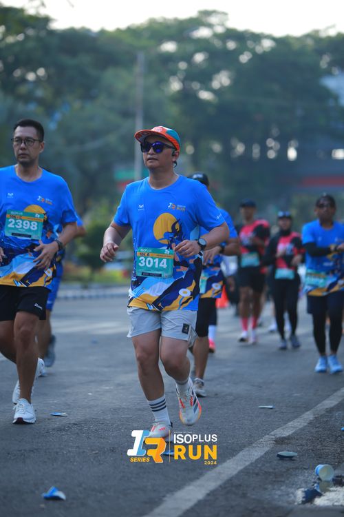 Race photo from Isoplus Run 2024 Surabaya