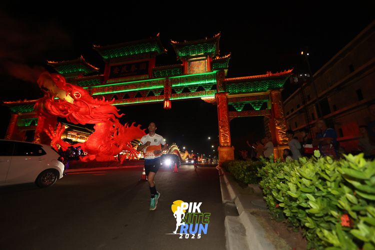 Race photo from PIK NITE RUN 2025