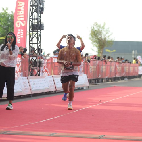 Race photo from KEDIRI HALF MARATHON 2026