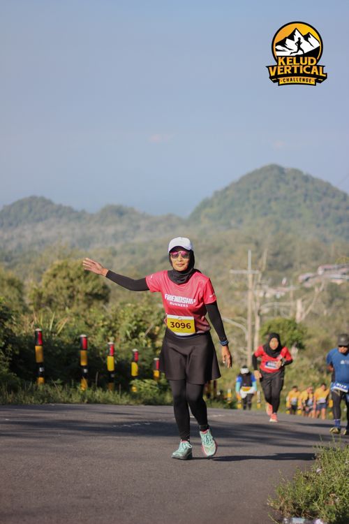 Race photo from Kelud Vertical Challenge 2024