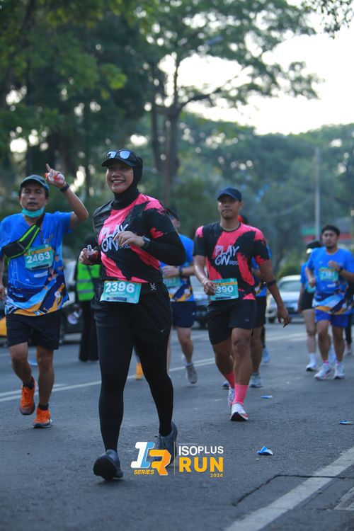Race photo from Isoplus Run 2024 Surabaya