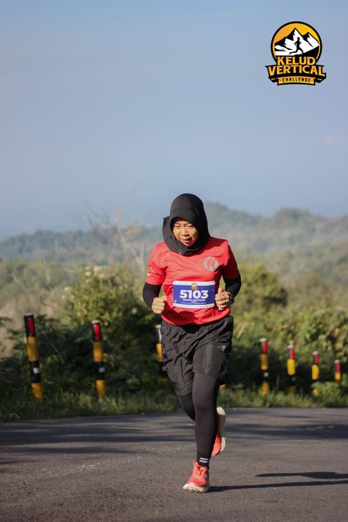 Race photo from Kelud Vertical Challenge 2024