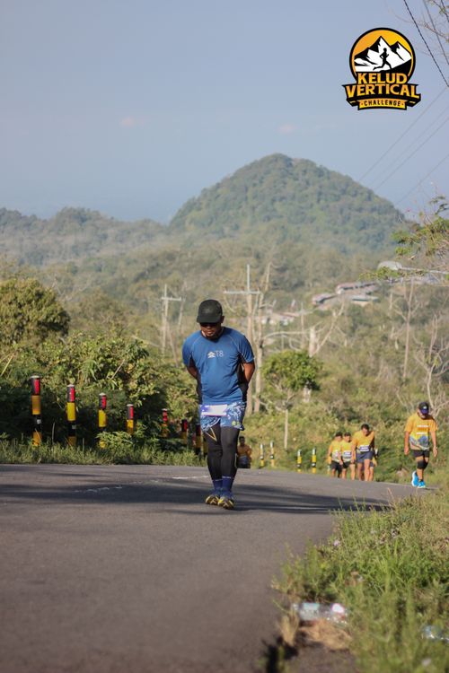 Race photo from Kelud Vertical Challenge 2024