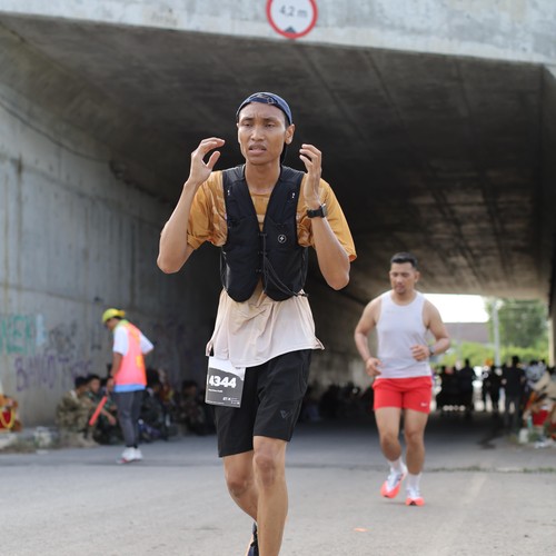 Race photo from KEDIRI HALF MARATHON 2026