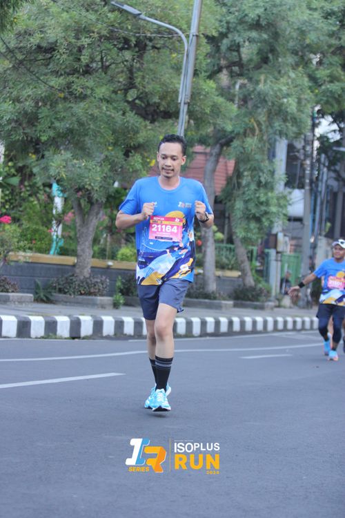 Race photo from Isoplus Run 2024 Surabaya